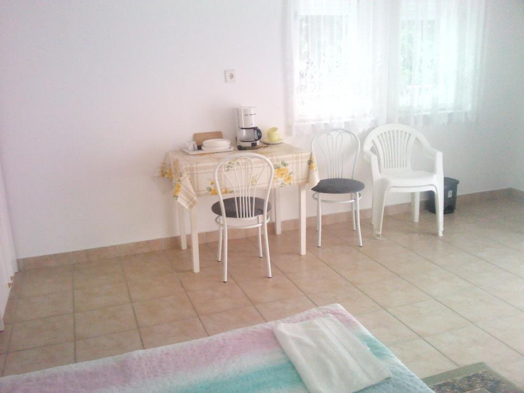 كيستاي Napfeny Apartment الغرفة الصورة