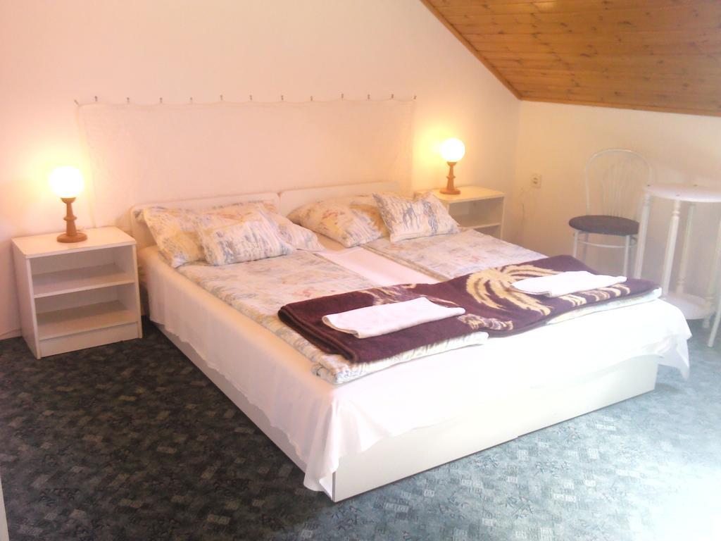 كيستاي Napfeny Apartment الغرفة الصورة